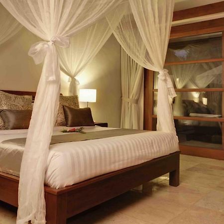 Villa Alu Lima Seminyak Exteriör bild
