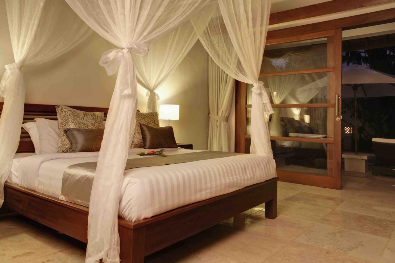 Villa Alu Lima Seminyak Exteriör bild